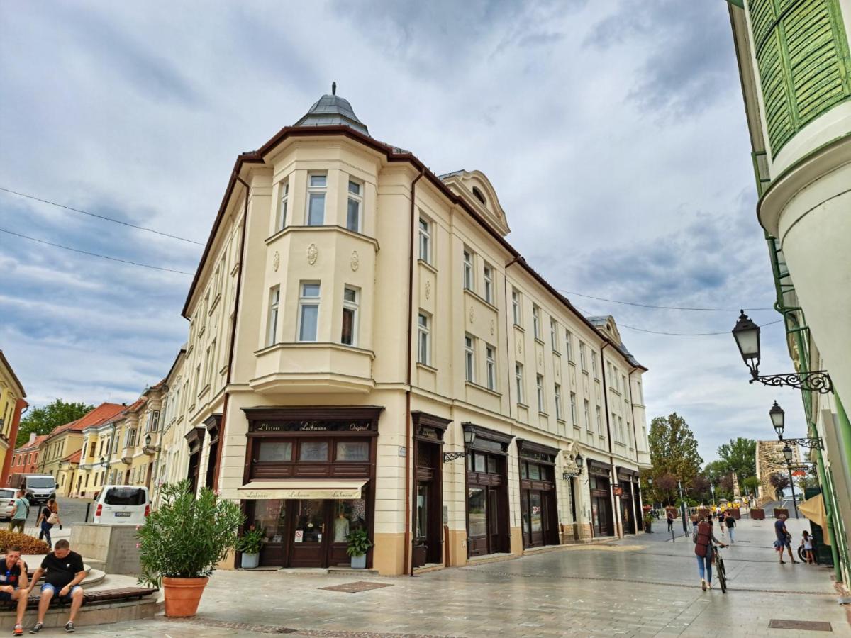 Hotel Domus Collis Győr Eksteriør billede