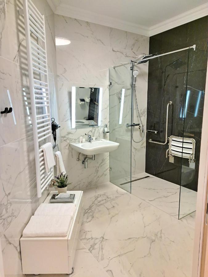 Hotel Domus Collis Győr Eksteriør billede