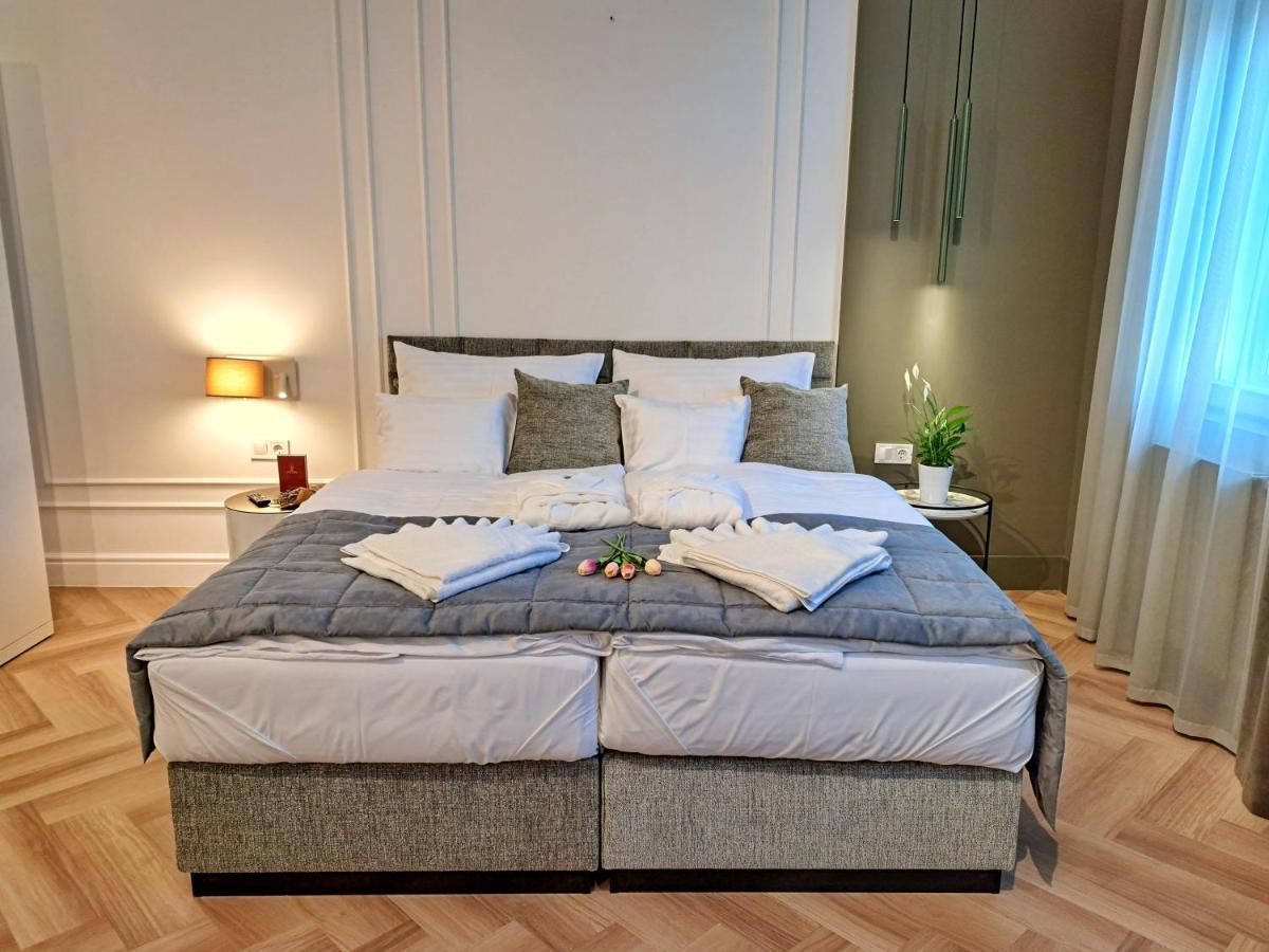 Hotel Domus Collis Győr Eksteriør billede